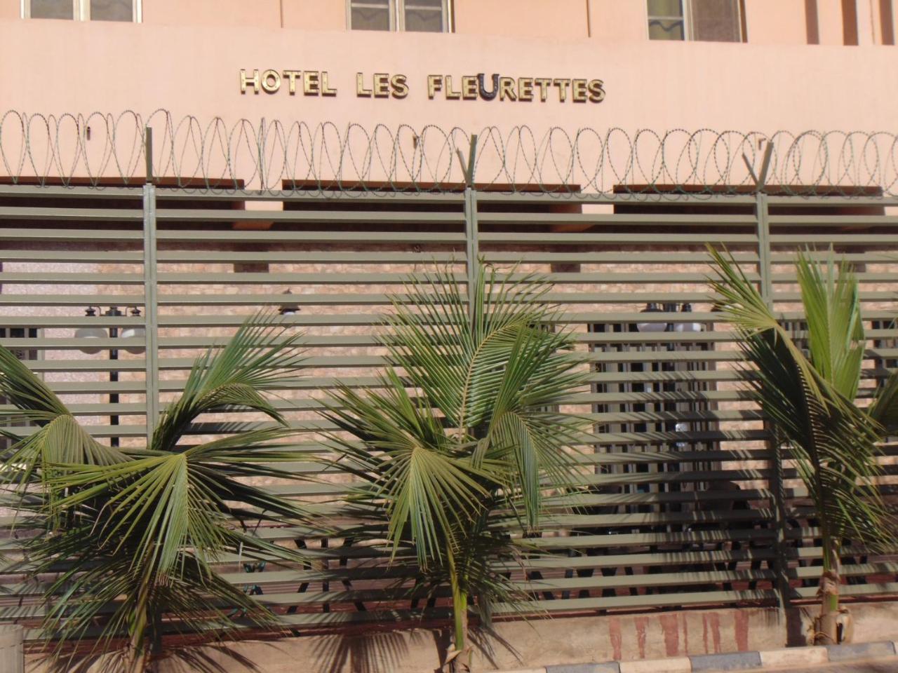 Hotel Les Fleurettes Ouagadougou Kültér fotó